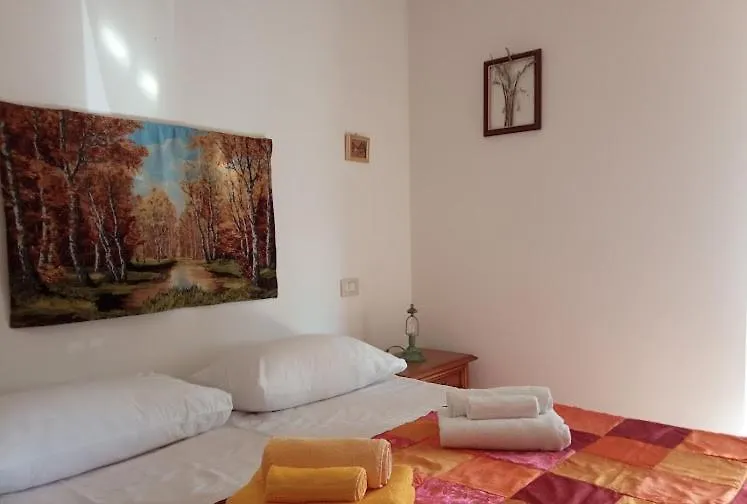 Apartment Appartamento Il Glicine Montalcino Italy
